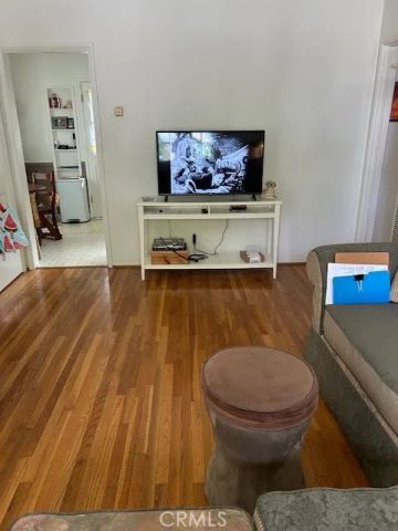 1120 East Avenue, Burbank, CA 91504