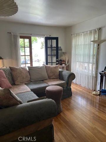 1120 East Avenue, Burbank, CA 91504