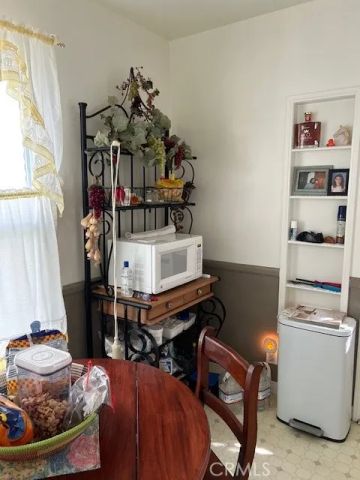 1120 East Avenue, Burbank, CA 91504