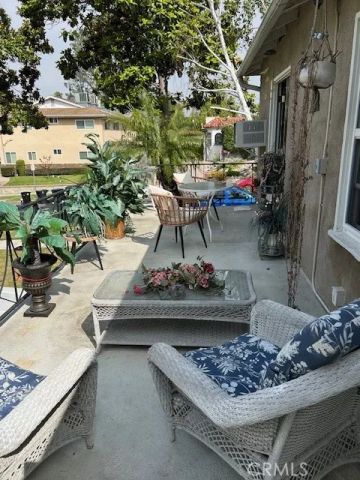1120 East Avenue, Burbank, CA 91504