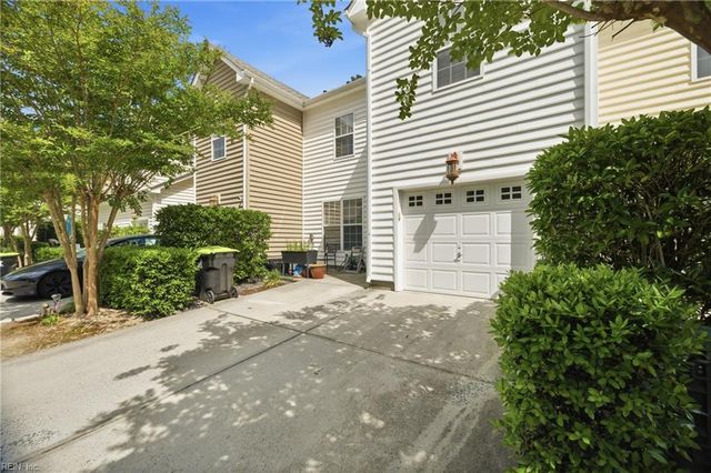 4584 Willow Croft DR, Virginia Beach, VA 23462