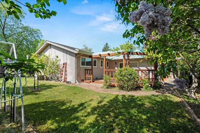 404 Cabrillo Ave, Davis, CA 95616