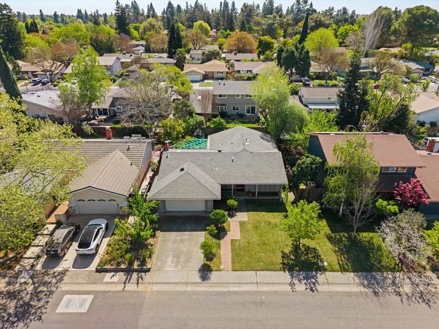 404 Cabrillo Ave, Davis, CA 95616