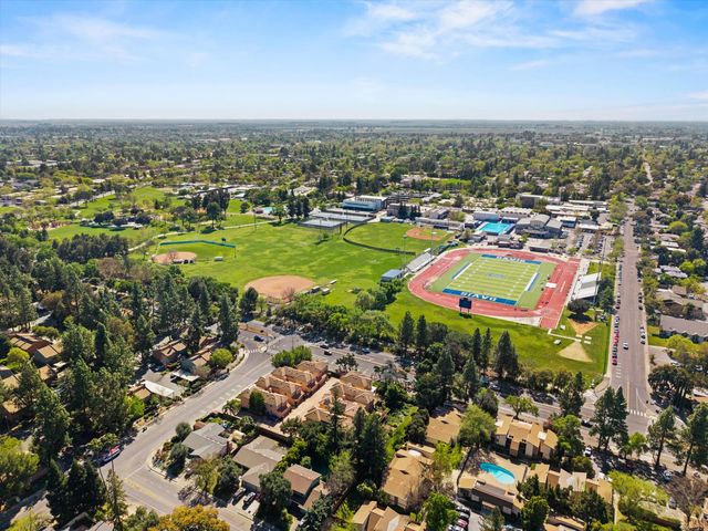 404 Cabrillo Ave, Davis, CA 95616