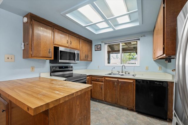 404 Cabrillo Ave, Davis, CA 95616