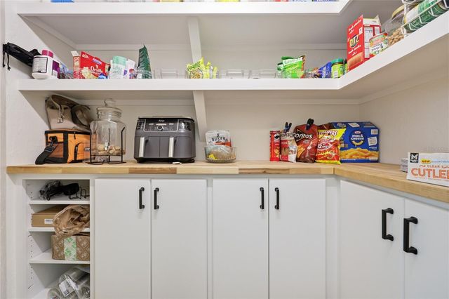 10007 NW 24TH PLACE, Gainesville, FL 32606