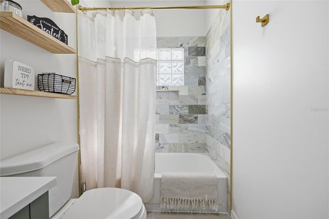 10007 NW 24TH PLACE, Gainesville, FL 32606