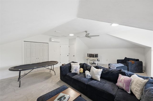 10007 NW 24TH PLACE, Gainesville, FL 32606