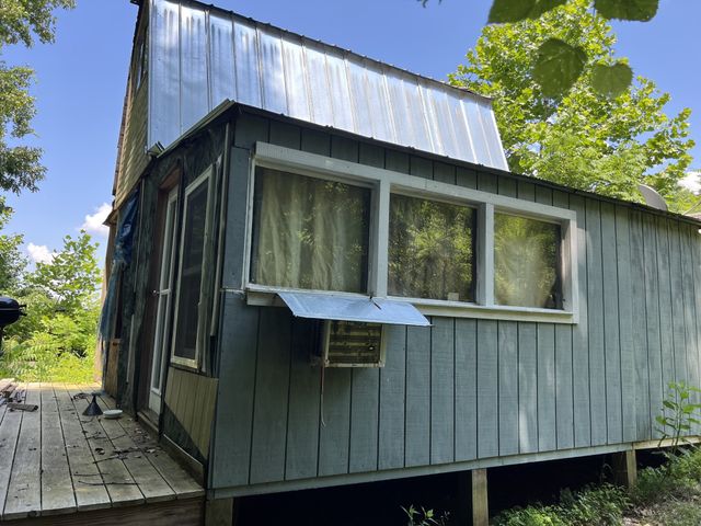 4200 Shiloh Canaan Rd, Palmyra, TN 37142