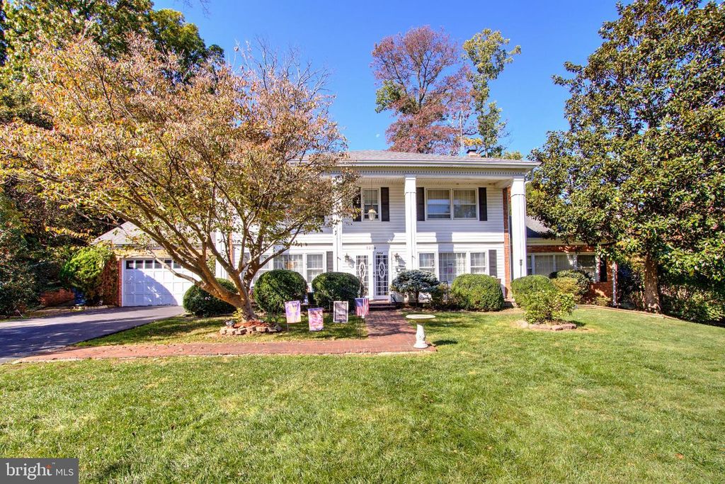 7204 REGENT DR, Alexandria, VA 22307