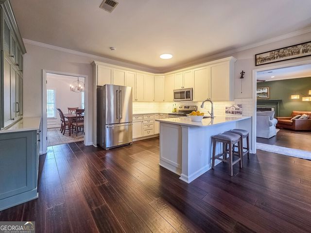 6084 Fairlong Point NW, Acworth, GA 30101