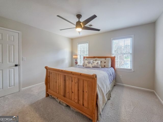 6084 Fairlong Point NW, Acworth, GA 30101