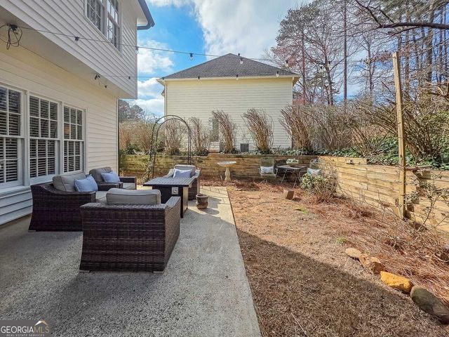 6084 Fairlong Point NW, Acworth, GA 30101