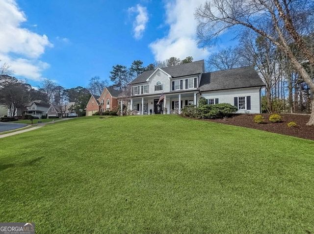 6084 Fairlong Point NW, Acworth, GA 30101