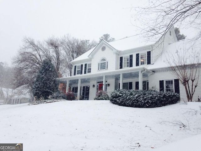 6084 Fairlong Point NW, Acworth, GA 30101