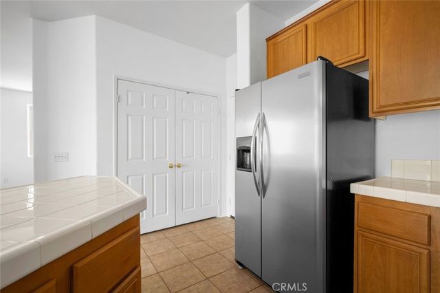 29511 Dana Court, Canyon Country, CA 91387