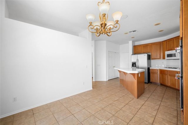 29511 Dana Court, Canyon Country, CA 91387