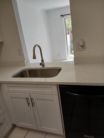 441 Cypress Way W, Palm Springs, FL 33406