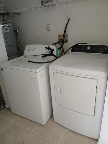 441 Cypress Way W, Palm Springs, FL 33406