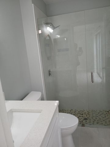 441 Cypress Way W, Palm Springs, FL 33406