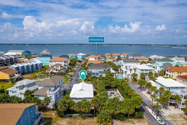 1466 Sonata Ct, Navarre Beach, FL 32566