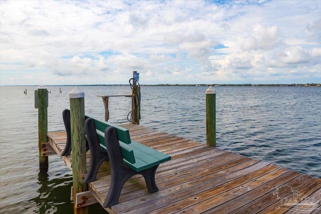 1466 Sonata Ct, Navarre Beach, FL 32566