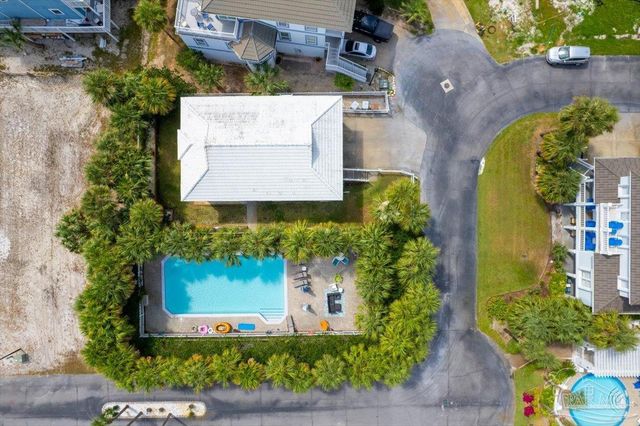 1466 Sonata Ct, Navarre Beach, FL 32566