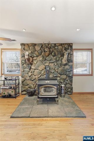 7 Franklin Street, Little Ferry, NJ 07643