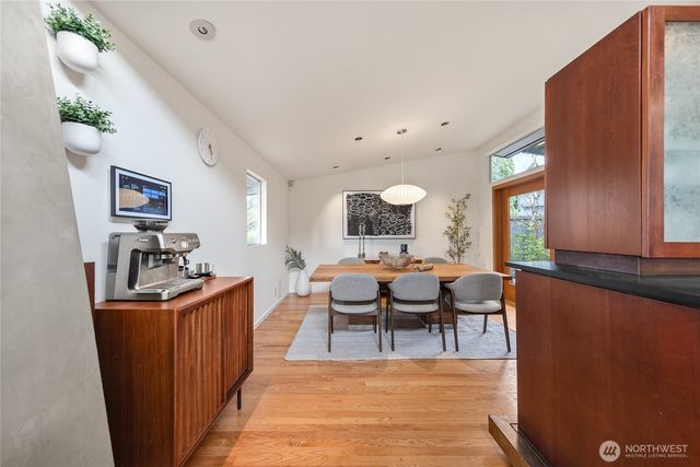 12857 SE 45th Pl, Bellevue, WA 98006