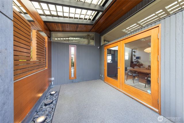 12857 SE 45th Pl, Bellevue, WA 98006