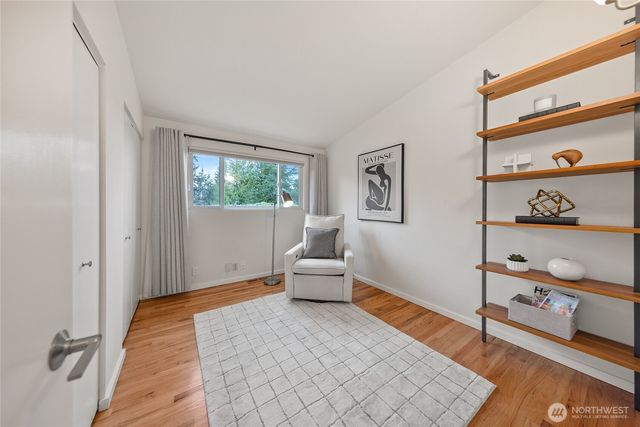 12857 SE 45th Pl, Bellevue, WA 98006