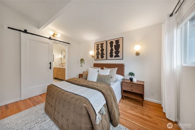 12857 SE 45th Pl, Bellevue, WA 98006