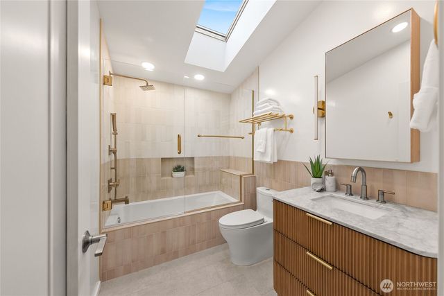 12857 SE 45th Pl, Bellevue, WA 98006