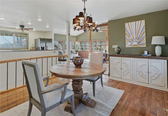 60 Crescent Drive, Eureka Springs, AR 72632