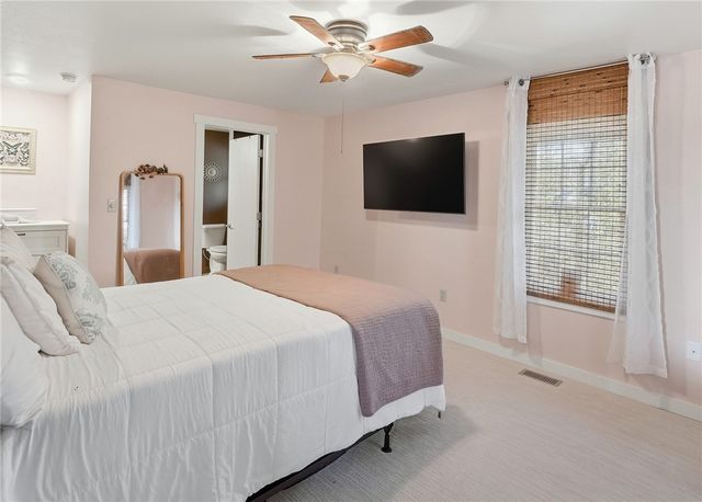 60 Crescent Drive, Eureka Springs, AR 72632