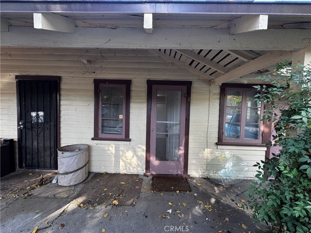 2726 5th Street 4, Riverside, CA 92507