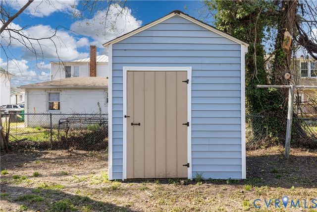 116 Lafayette Ave, Colonial Heights, VA 23834