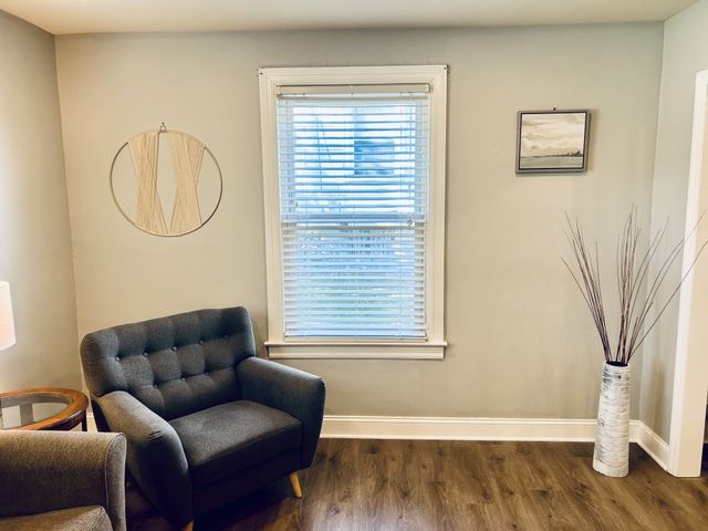 945 Chickasaw Ave, Nashville, TN 37207