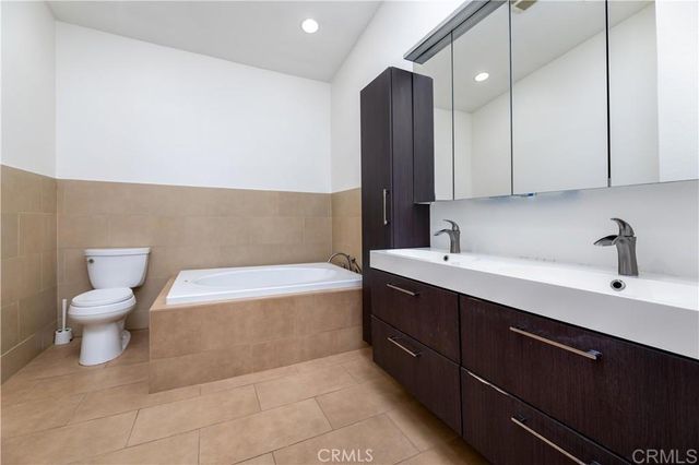 2712 S Montego unit B, Ontario, CA 91761