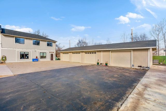 4111 Frisbie Road, Shawnee, KS 66226