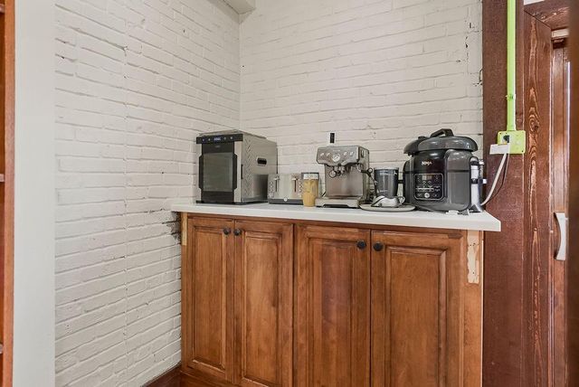 4111 Frisbie Road, Shawnee, KS 66226