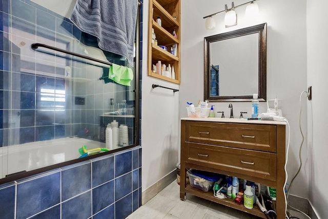 4111 Frisbie Road, Shawnee, KS 66226