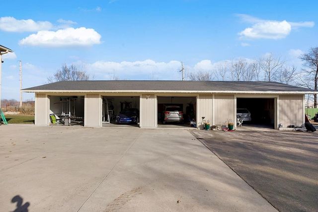 4111 Frisbie Road, Shawnee, KS 66226