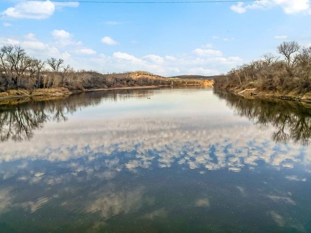 4111 Frisbie Road, Shawnee, KS 66226