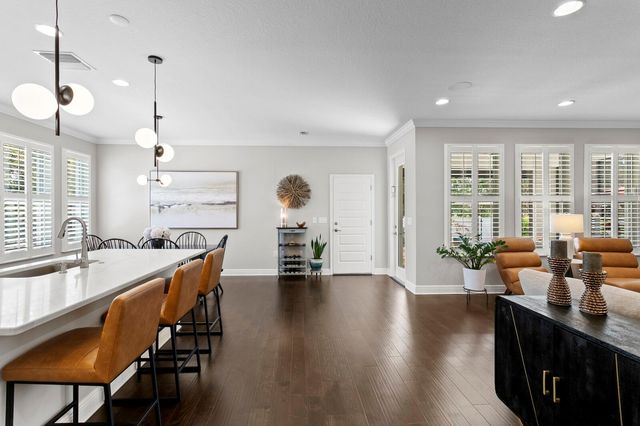 2702 W CASS STREET, Tampa, FL 33609