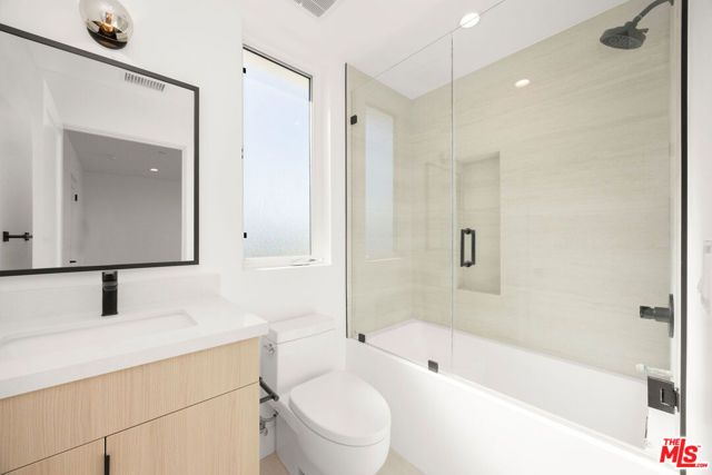 6241 Banner Avenue, Los Angeles, CA 90038