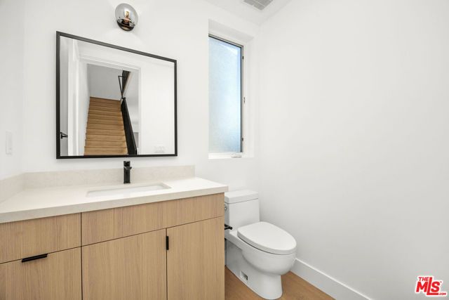 6241 Banner Avenue, Los Angeles, CA 90038