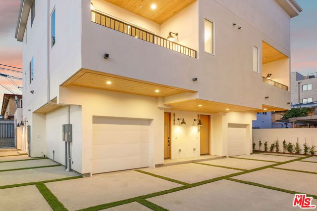 6241 Banner Avenue, Los Angeles, CA 90038