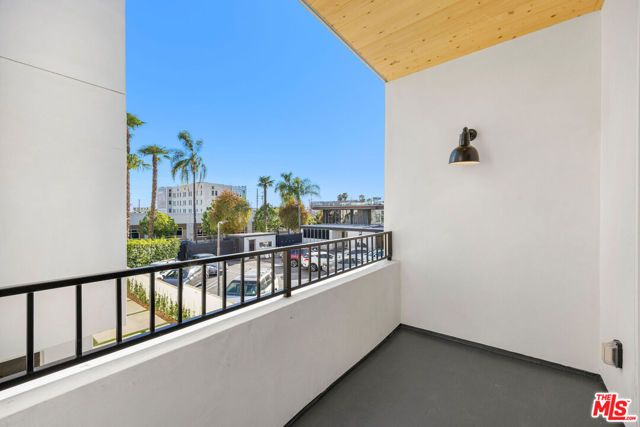 6241 Banner Avenue, Los Angeles, CA 90038