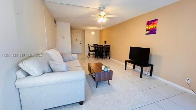 6500 Cypress Rd 402, Plantation, FL 33317